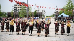 23 Nisan Ulusal Egemenlik ve Çocuk Bayramı, Kartepe’de coşkuyla kutlandı.