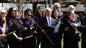 3. Yaş Üniversiteli çınarlardan Karşıyaka’da coşkulu şenlik