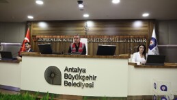 Antalya Büyükşehir Belediye Meclisi yeni periyodun birinci toplantısını yaptı