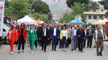 Bayındır Milletlerarası Çiçek Şenliği 25. Sefer Kapılarını Açtı