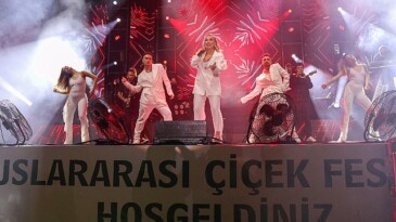 Bayındır’da İrem Derici Rüzgarı Esti