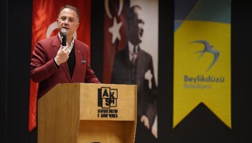 Beylikdüzü Belediye Başkanı Mehmet Murat Çalık, yayınladığı ileti ile oy kullanma daveti yaptı
