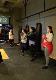 Beylikdüzü Belediyesi, ilçedeki bayanların mental ve fizikî güçlenmeleri hedefiyle öz savunma eğitimleri düzenliyor