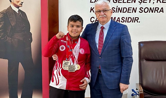 Burhaniye’nin Gururundan Lider Deveciler’e Ziyaret