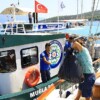 Büyükşehir Bayram Tatilinde Teknelerden Atık Toplamaya Devam Etti