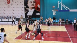 Büyükşehir Belediyespor Basketbol Kadrosu Adım Adım Finale Yürüyor
