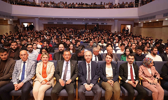 CHP Genel Başkanı Özgür Özel ve Çankaya Belediye Lideri Hüseyin Can Güner Bilkent Üniversitesi Toplumsal Demokrasi Topluluğu’nun düzenlediği Gençlik Buluşması’na katıldı