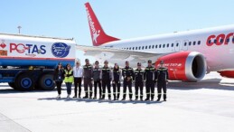 Corendon Airlines, Antalya’da bir unsur imza atarak Sürdürebilir Havacılık Yakıtı (SAF) yakıt kullanımına başladı