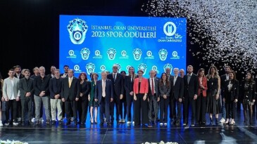 Eczacıbaşı Dynavit, “Yılın Bayan Spor Takımı” seçildi