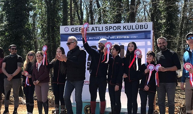 En sağlam atlar 120 km’lik parkurda yarıştı