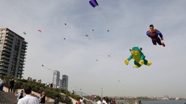 Fişekhane Gökyüzünü Renklere Boyuyor
