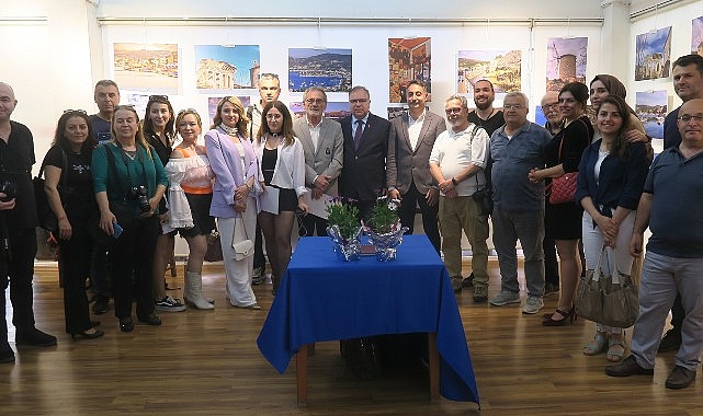 Foça’nın tarihi dokusunun ve doğal hoşluklarının göz alıcı manzaraları, İzmir Barosu Fotoğraf Kümesi objektiflerinden yansıdı