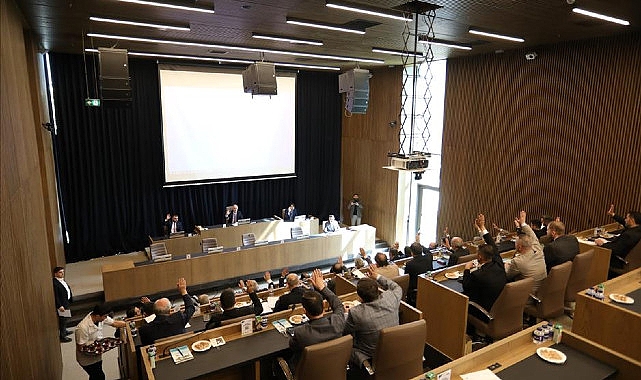 İnegöl Belediye Meclisi Yeni Üyelerle Birinci Toplantısını Yaptı