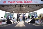 İstanbul Büyükşehir Belediye (İBB) Başkanı Ekrem İmamoğlu, Beylikdüzü Belediye Lideri Mehmet Murat Çalık ile Beylikdüzü’nde halkla buluştu