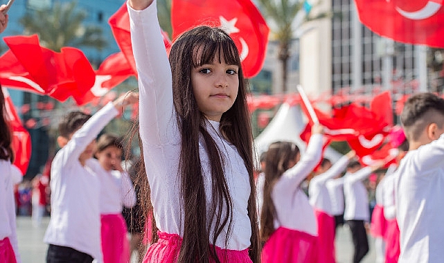 İzmir’de 23 Nisan coşkusu kentin dört bir yanını saracak