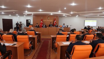Karaman Belediye Meclisi yeni periyodun birinci toplantısını yaptı