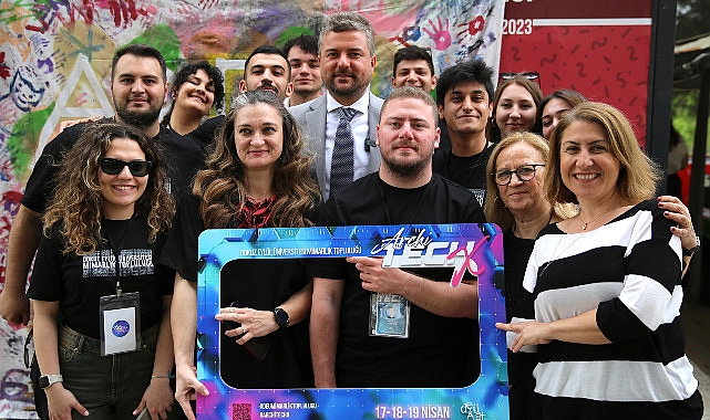 Lider Görkem Duman, mezun olduğu üniversitede gençlerle buluştu