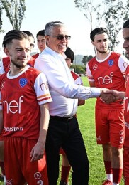 Lider Topaloğlu’ndan futbolculara ziyaret