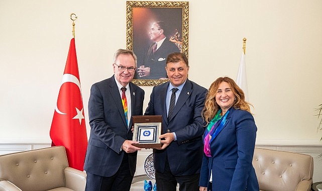 Lider Tugay’dan bayan ve çocuklara yönelik projelere dayanak kelamı