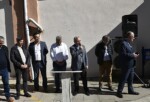 Malkara Belediye Başkanı Ulaş Yurdakul, 29 Mart 2024 Cuma günü saat 16.00’da Malkara Belediye Binası Önünde Malkara Belediye çalışanıyla vedalaştı