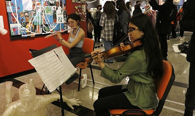 Milletlerarası 7. İstanbul Çocuk ve Gençlik Sanat Bienali başlıyor