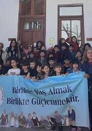 Muğla Büyükşehir Belediyesi Yaşlılara Hürmet Haftası’nı Türk Sanat Müziği Korosu konseri, ebru sanatı, sinema, sohbet ve ziyaretlerle kutladı