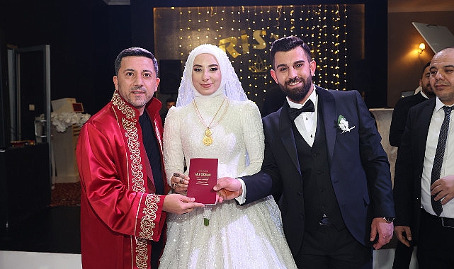 Nevşehir Belediye Başkanı Rasim Arı, göreve başlamasının akabinde birinci nikahını kıydı
