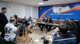 Nevşehir Belediye Başkanı ve AK Parti Belediye Lider Adayı Dr. Mehmet Savran, iki aylık belediye başkanlık maaşını Mehmetçik Vakfı’na bağışladı