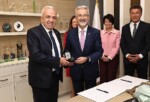 Nilüfer Belediye Başkanı Şadi Özdemir görevi, bir önceki dönem Başkanı Turgay Erdem’den devraldı