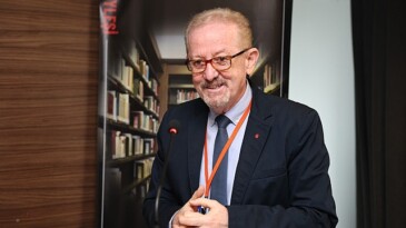 Nilüfer Belediyesi ‘Belediye Kütüphaneleri Bölge Semineri’ne konut sahipliği yapıyor