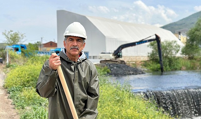 Şükrü Deviren dereye tekrar girdi, “Deremiz daha pak akacak”