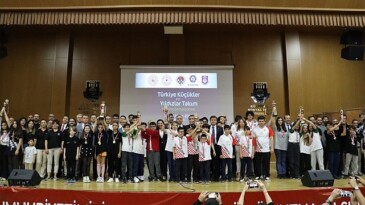 Türkiye Satranç Federasyonu Başkanı Gülkız Tulay: Şampiyonlarımızdan Avrupa’da da büyük muvaffakiyet bekliyoruz