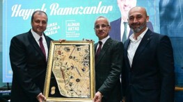 Ulaştırma ve Altyapı Bakanı Abdulkadir Uraloğlu açılış ve iftar programları vesilesiyle geldiği İznik’te yeni muştular verdi.