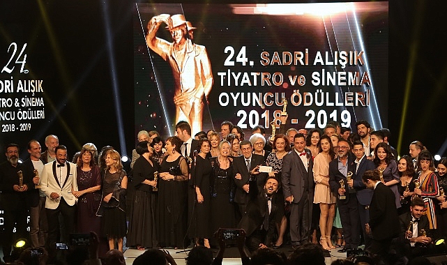 25. Sadri Alışık Tiyatro & Sinema Oyuncu Mükafatları Adayları Açıklandı