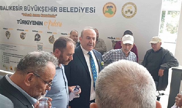 Balıkesir Büyükşehir Belediyesi 20 Mayıs Dünya Arı Günü’ne ağır ilgi