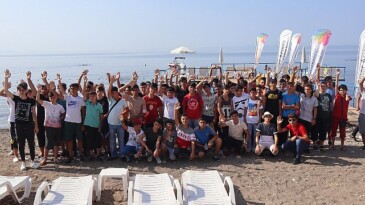 Başarılı Öğrencilere Yaz Tatili Armağanı Zeytinburnu Belediyesi’nden…