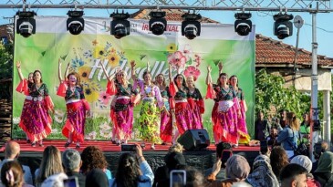 Bayraklı’da Hıdırellez coşkusu