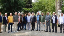 Bergama Belediye Lideri Prof. Dr. Tanju ÇELİK, bölge gazetecileriyle gerçekleştirdiği aylık toplantıda Bergama Belediyesi’nin borcunu açıkladı