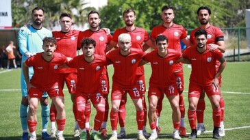 Bölgesel Amatör Lig 3. Küme 25. Hafta maçında Burhaniye Belediyespor, Bigaspor’u 7-2’lik farklı skorla mağlup etti