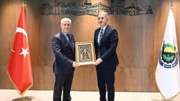 Bursa Büyükşehir Belediye Başkanı Mustafa Bozbey, İnegöl Belediye Lideri Alper Taban’ı ziyaret etti