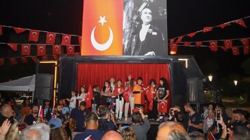 Çeşme’de 19 Mayıs’ta süper kutlama