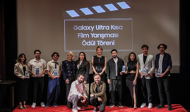 Galaxy Ultra Kısa Sinema Müsabakası Ödül Töreni’nde genç direktör adayları mükafatlarını aldı