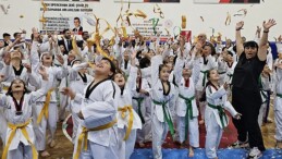 Gölcük Belediyespor bünyesindeki Taekwondo branşında 420 atlet, jenerasyon atlama sevinci yaşadı