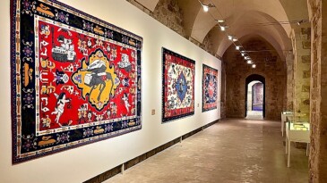 Halil Altındere’nin Mardin’deki Birinci Ferdî Standı Sakıp Sabancı Mardin Kent Müzesi Dilek Sabancı Sanat Galerisi’nde Açıldı