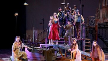 İBB Kent Tiyatroları’nın, her yaştan seyircisini Harbiye Cemil Topuzlu Açık Hava Sahnesi’nde buluşturacağı Açık Hava Yaz Oyunları biletleri satışa çıkıyor