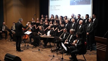 İsmail Baha Sürelsan müzikleriyle anıldı