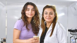 İzmir Gençlik Şenliği’nde 19 Mayıs coşkusu “Bize ilaç üzere geldi”