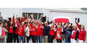 Keller Williams Kent Ofisi, Hatice Mehmet Ekşioğlu Okulu İçin RED DAY’de Kolları Sıvadı!
