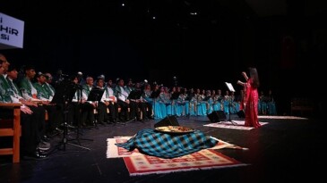 Kına Gecesi geleneği yaşatıldı