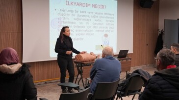 Kocaeli Büyükşehir’den şoförlere hizmet kalitesi eğitimi